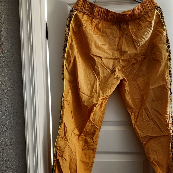 Women's Jogger pants - Picture 2 of 2